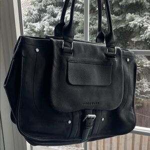 Longchamp pebbled leather elegant Black Shoulder Bag. Slouchy EUC